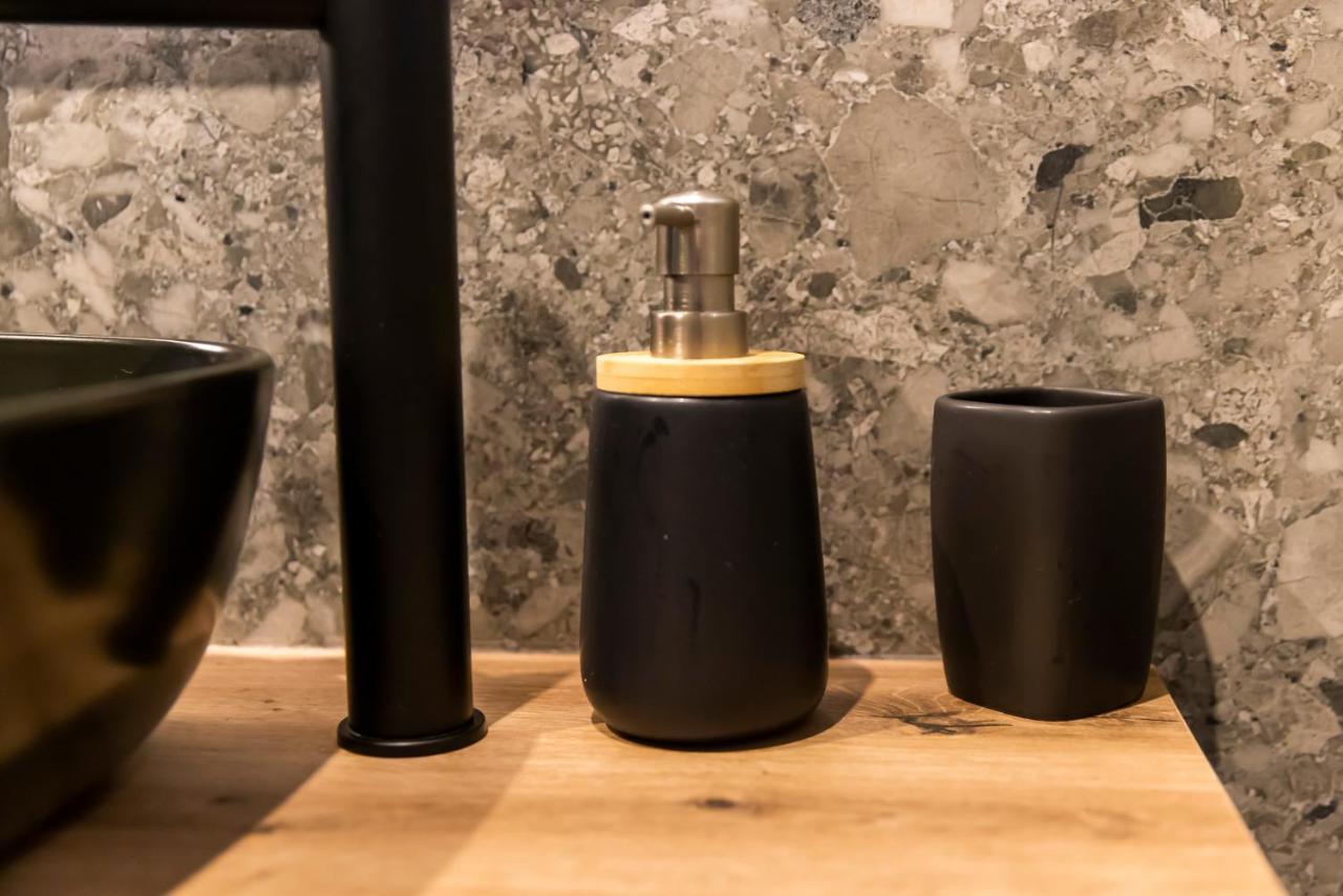 Centrally Elegant By Acropolis Athen